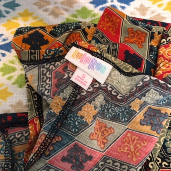 LuLaRoe Lindsay Size S - Picture 4 of 4